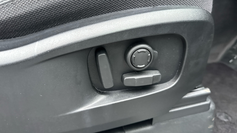 Land Rover Defender 3.0 P400 X 90 3dr Auto Petrol Estate